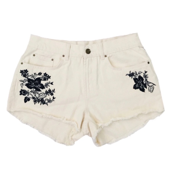 BILLABONG • Drift Away Sandstone Cut Off Shorts - Picture 1 of 5